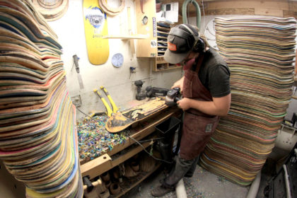 AdrianMartinus – Drechselkunst aus Skateboards