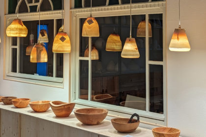 MAXLUZI – Lichtbringer aus Holz